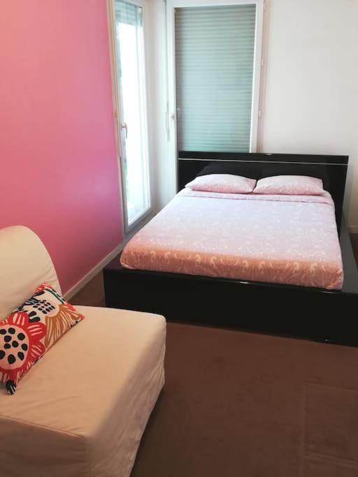 Joli Appartement Avec Jardin Et 2 Parkings Prives Argenteuil Ngoại thất bức ảnh