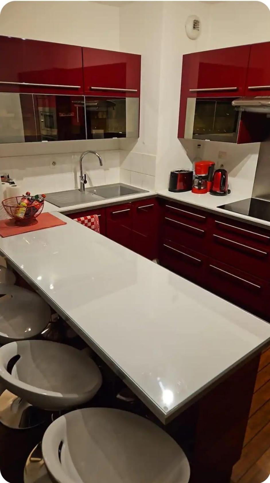 Joli Appartement Avec Jardin Et 2 Parkings Prives Argenteuil Ngoại thất bức ảnh